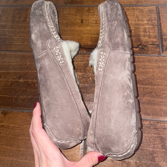 Uggs Ansley moccasin slippers - Picture 5 of 7